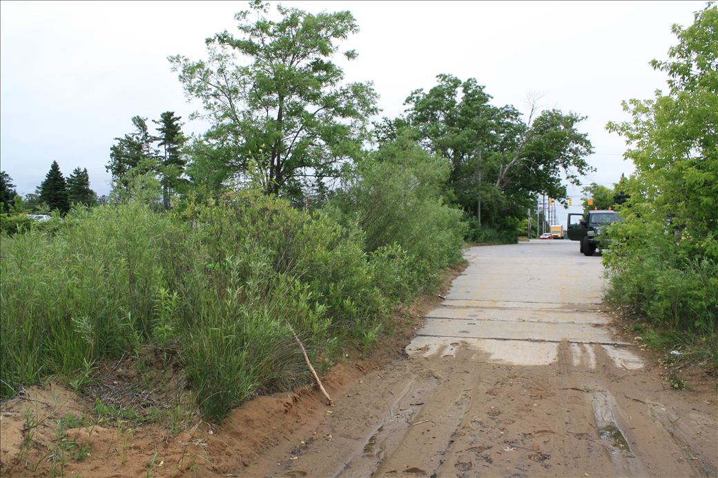 4 Mile road end 4 Mile road end